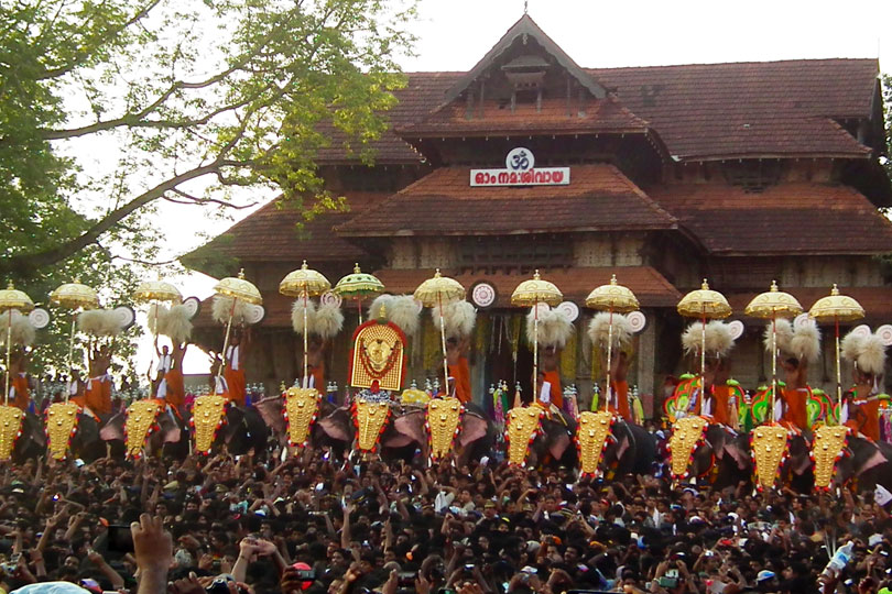 തൃശൂര്‍ പൂരം എല്ലാ ആചാരങ്ങളോടെയും നടത്താന്‍ സംഘാടകരായ തിരുവമ്പാടി -പാറമേക്കാവ് ദേവസ്വങ്ങളുടെ തീരുമാനം